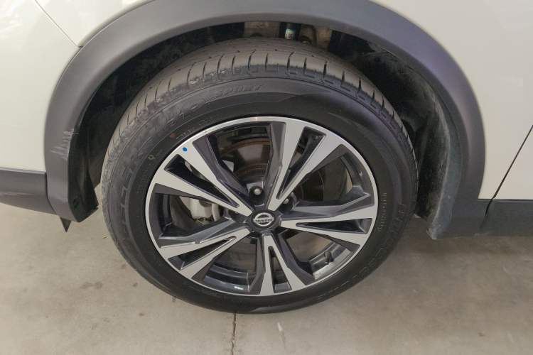 Used Nissan Qashqai 2022 2.0L CVT XV Premier Luxury Edition Exterior 4