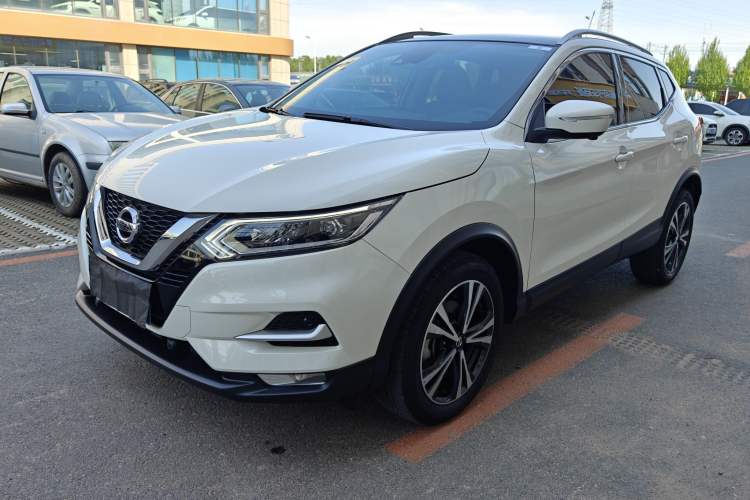 Used Nissan Qashqai 2022 2.0L CVT XV Premier Luxury Edition Exterior 5
