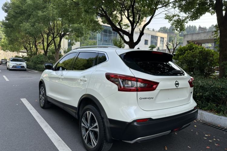 Used Nissan Qashqai 2022 2.0L CVT XV Premier Luxury Edition Exterior 5