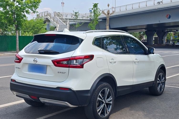 Used Nissan Qashqai 2022 2.0L CVT XV Premier Luxury Edition Exterior 5
