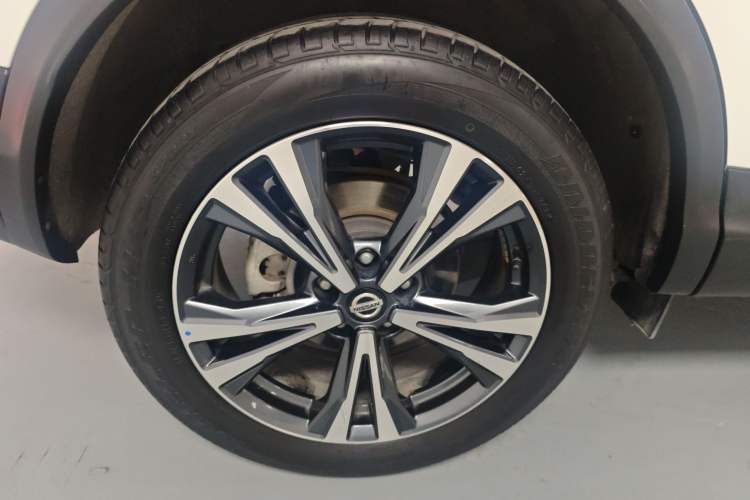 Used Nissan Qashqai 2022 2.0L CVT XV Premier Luxury Edition Exterior 5