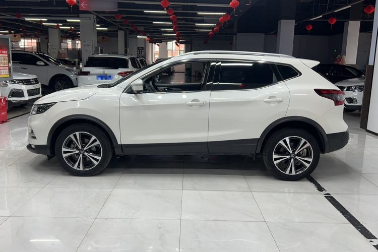 Used Nissan Qashqai 2022 2.0L CVT XV Premier Luxury Edition Exterior 5