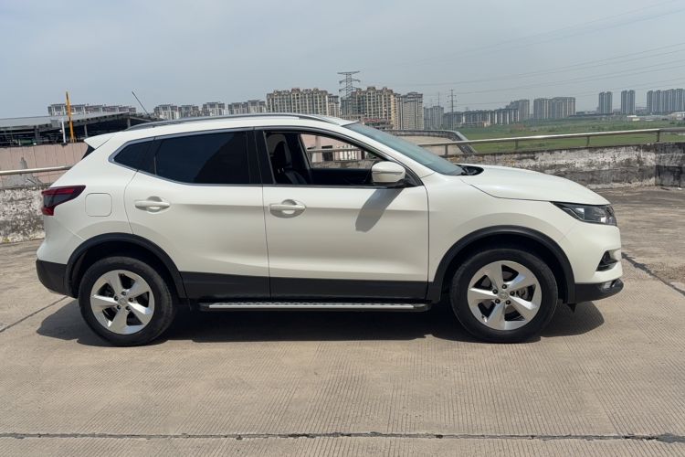 Used Nissan Qashqai 2022 2.0L CVT XV Smart Enjoyment Version Exterior 5