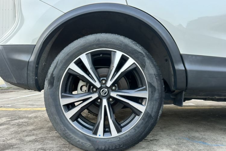 Used Nissan Qashqai 2022 2.0L CVT XV Premier Luxury Edition Exterior 6