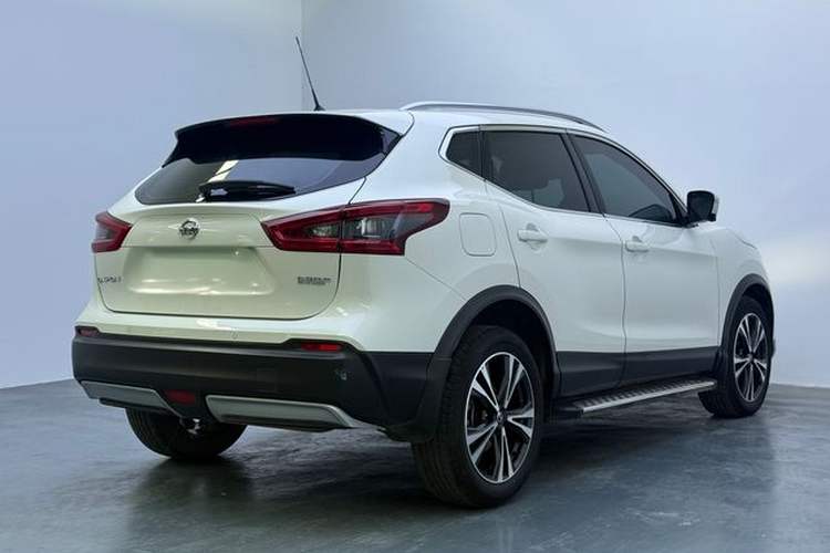 Used Nissan Qashqai 2022 2.0L CVT XV Premier Luxury Edition Exterior 6