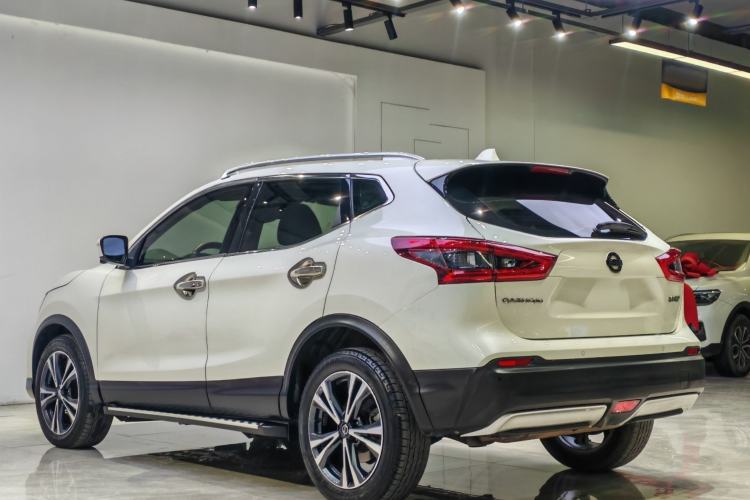Used Nissan Qashqai 2022 2.0L CVT XV Premier Luxury Edition Exterior 6
