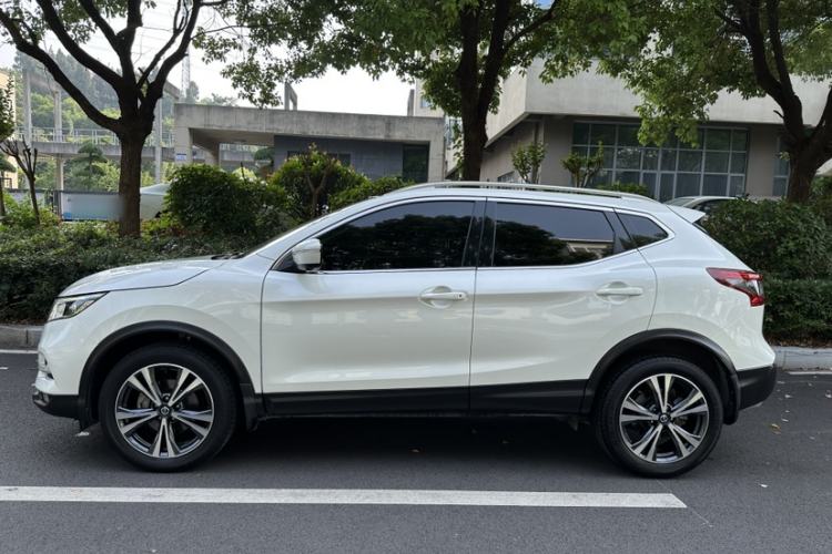 Used Nissan Qashqai 2022 2.0L CVT XV Premier Luxury Edition Exterior 7