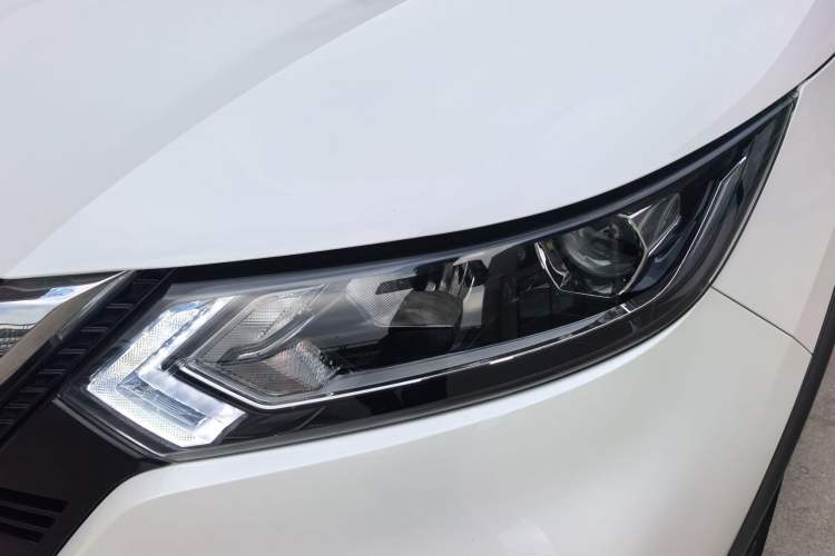 Used Nissan Qashqai 2022 2.0L CVT XV Smart Enjoyment Version Exterior 7