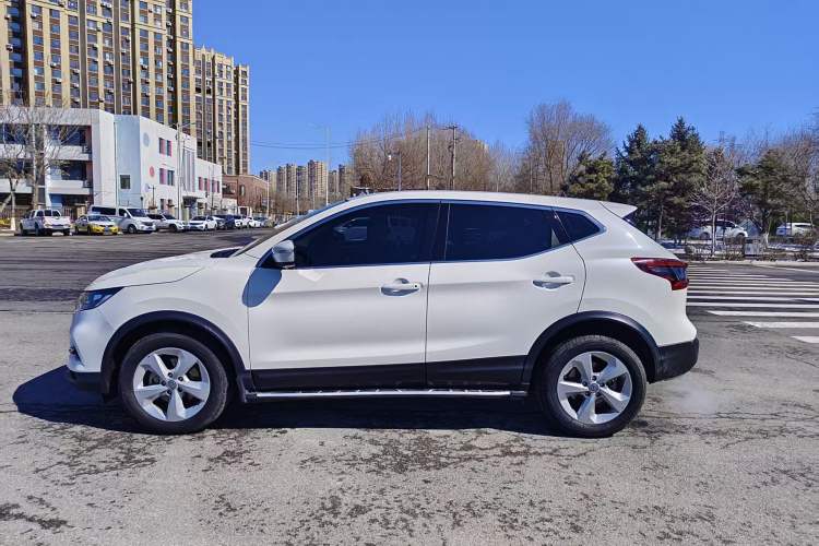 Used Nissan Qashqai 2022 2.0L CVT XV Smart Enjoyment Version Exterior 8