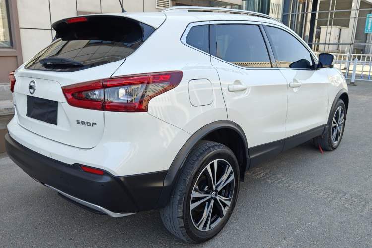 Used Nissan Qashqai 2022 2.0L CVT XV Premier Luxury Edition Exterior 8