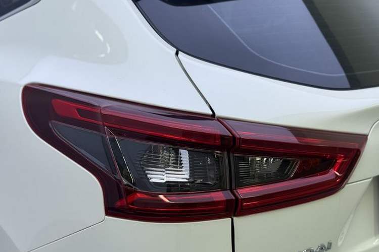 Used Nissan Qashqai 2022 2.0L CVT XV Premier Luxury Edition Exterior 9