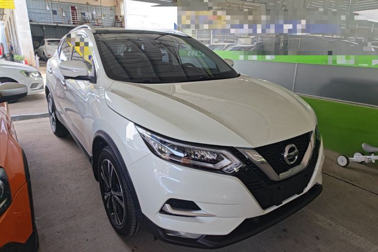 Used Nissan Qashqai 2022 2.0L CVT XV Premier Luxury Edition Front Right 45 Deg