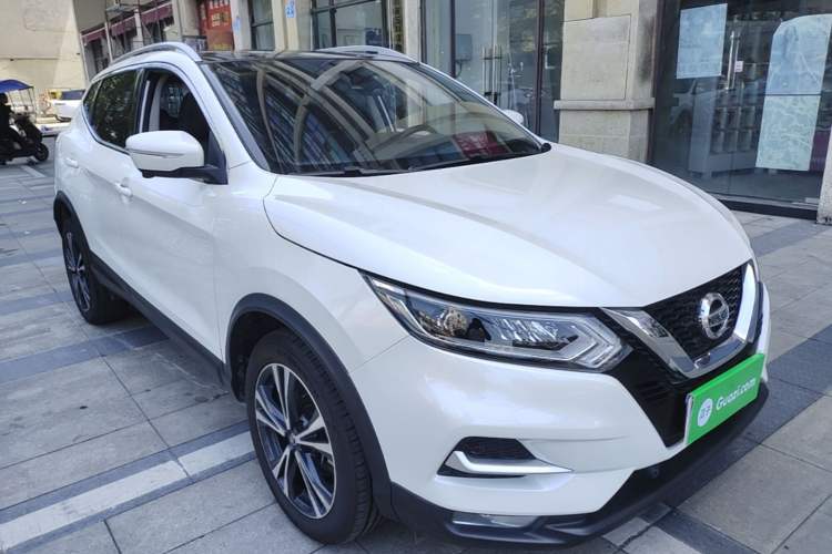 Used Nissan Qashqai 2022 2.0L CVT XV Premier Luxury Edition Front Right 45 Deg