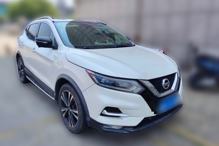 Used Nissan Qashqai 2022 2.0L CVT XV Premier Luxury Edition Front Right 45 Deg