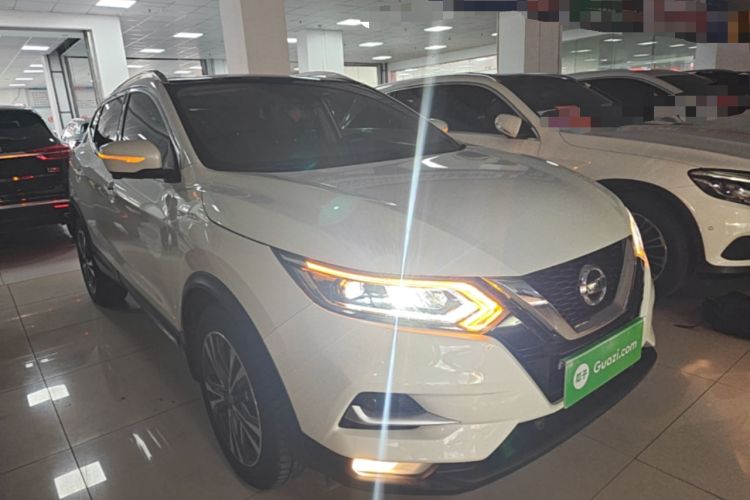Used Nissan Qashqai 2022 2.0L CVT XV Premier Luxury Edition Front Right 45 Deg