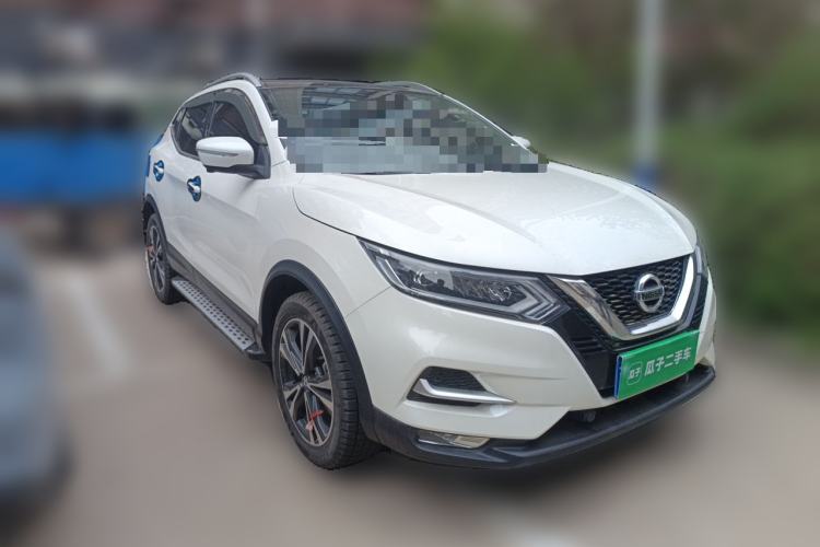 Used Nissan Qashqai 2022 2.0L CVT XV Premier Luxury Edition Front Right 45 Deg