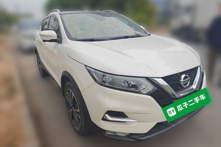 Used Nissan Qashqai 2022 2.0L CVT XV Premier Luxury Edition Front Right 45 Deg