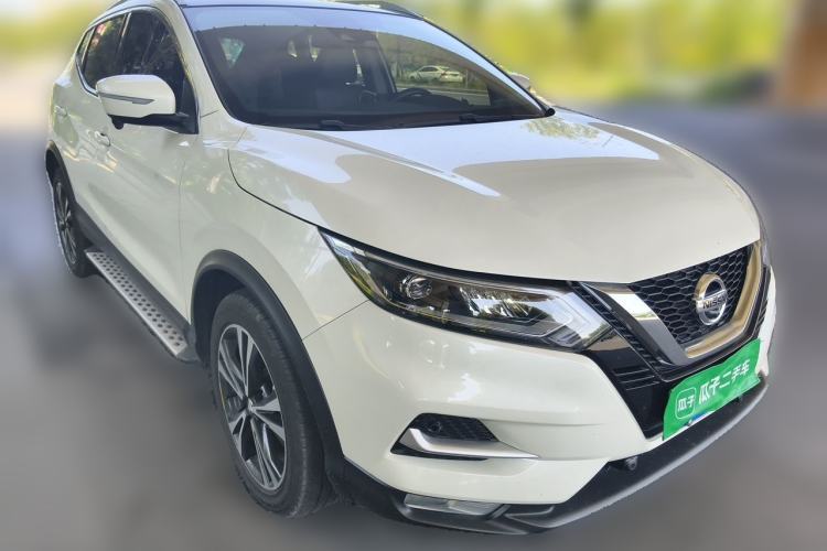 Used Nissan Qashqai 2022 2.0L CVT XV Premier Luxury Edition Front Right 45 Deg