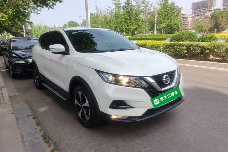 Used Nissan Qashqai 2022 2.0L CVT XV Smart Enjoyment Version Front Right 45 Deg