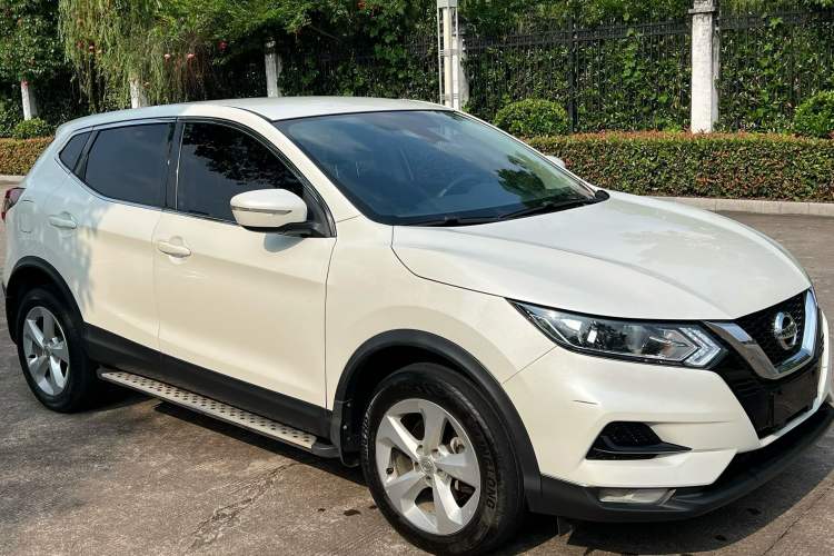 Used Nissan Qashqai 2022 2.0L CVT XV Smart Enjoyment Version Front Right 45 Deg