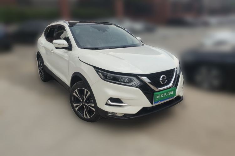 Used Nissan Qashqai 2022 2.0L CVT XV Premier Luxury Edition Front Right 45 Deg