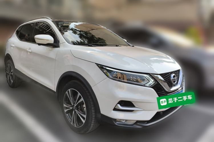 Used Nissan Qashqai 2022 2.0L CVT XV Premier Luxury Edition Front Right 45 Deg