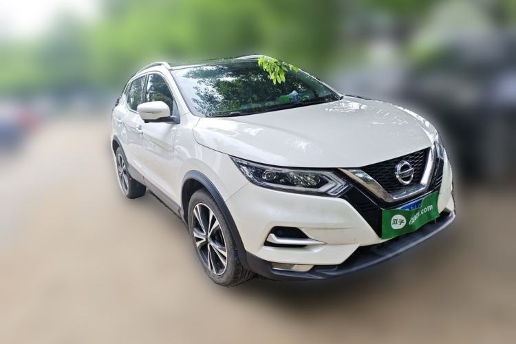 Used Nissan Qashqai 2022 2.0L CVT XV Premier Luxury Edition Front Right 45 Deg