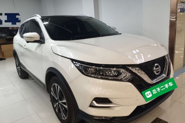 Used Nissan Qashqai 2022 2.0L CVT XV Premier Luxury Edition Front Right 45 Deg
