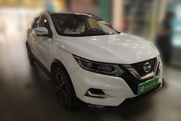 Used Nissan Qashqai 2022 2.0L CVT XV Premier Luxury Edition Front Right 45 Deg