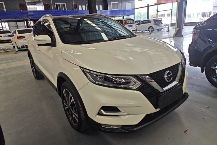 Used Nissan Qashqai 2022 2.0L CVT XV Premier Luxury Edition Front Right 45 Deg