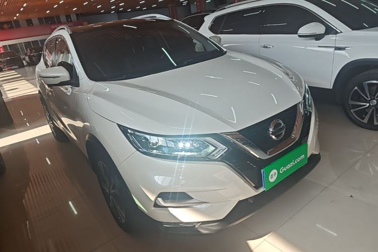 Used Nissan Qashqai 2022 2.0L CVT XV Premier Luxury Edition Front Right 45 Deg