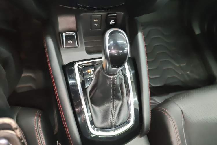 Used Nissan Qashqai 2022 2.0L CVT XV Premier Luxury Edition Gear Lever