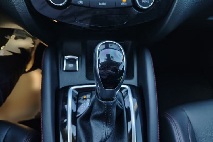 Used Nissan Qashqai 2022 2.0L CVT XV Smart Enjoyment Version Gear Lever
