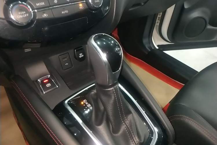 Used Nissan Qashqai 2022 2.0L CVT XV Smart Enjoyment Version Gear Lever