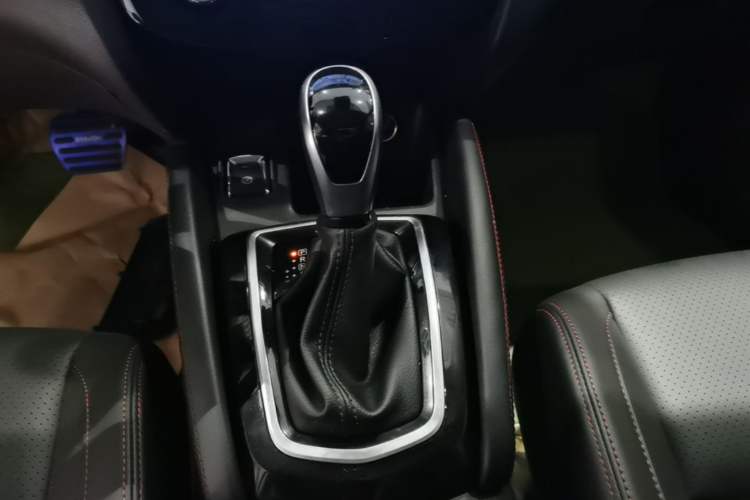 Used Nissan Qashqai 2022 2.0L CVT XV Premier Luxury Edition Gear Lever