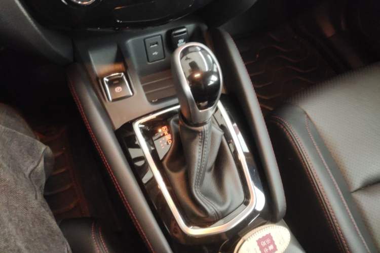 Used Nissan Qashqai 2022 2.0L CVT XV Premier Luxury Edition Gear Lever