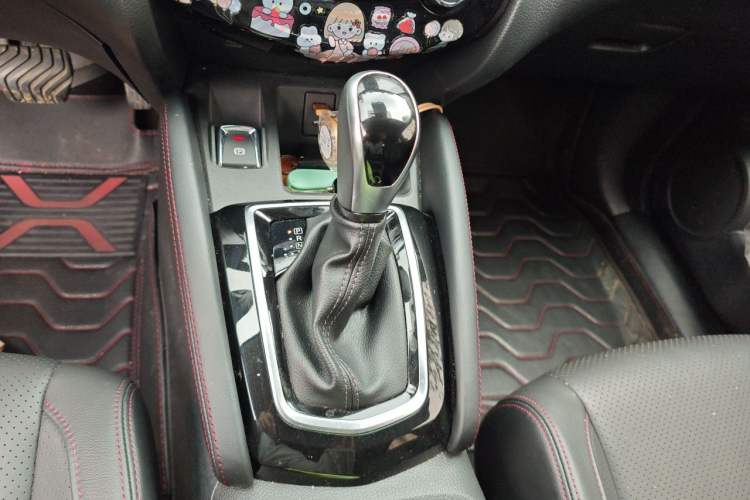 Used Nissan Qashqai 2022 2.0L CVT XV Premier Luxury Edition Gear Lever