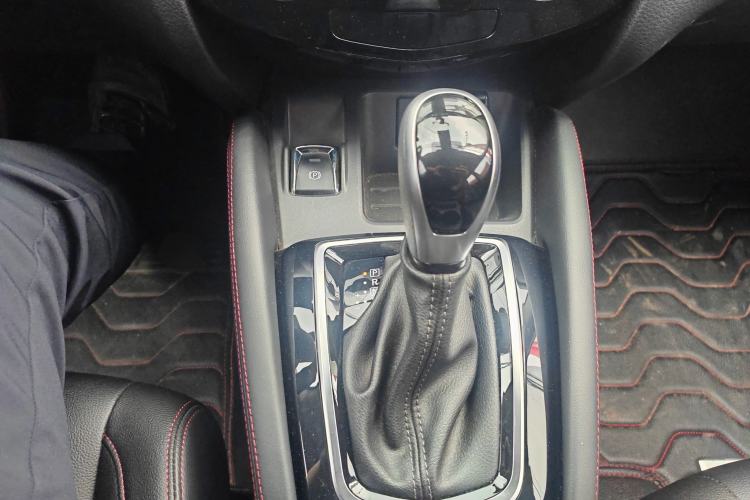 Used Nissan Qashqai 2022 2.0L CVT XV Smart Enjoyment Version Gear Lever