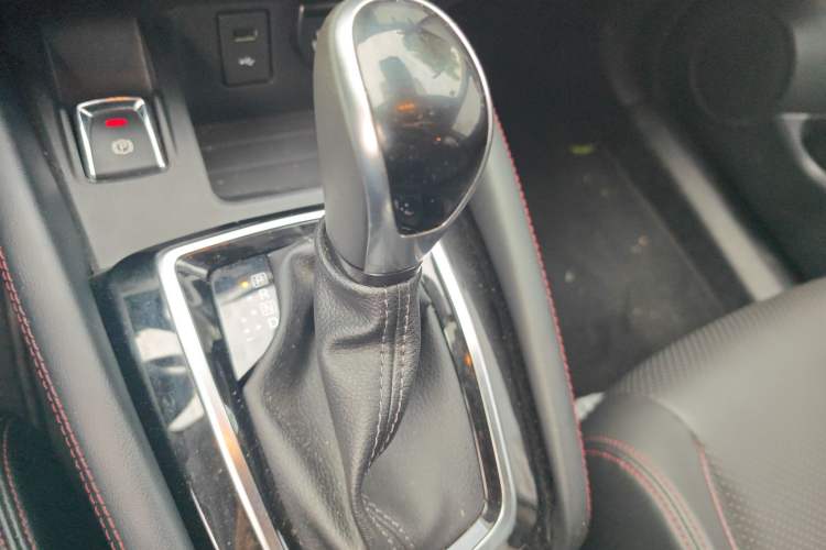 Used Nissan Qashqai 2022 2.0L CVT XV Premier Luxury Edition Gear Lever