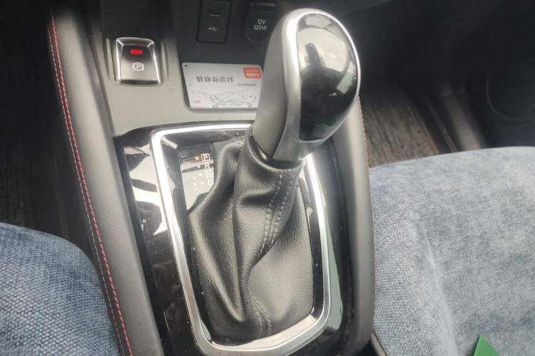Used Nissan Qashqai 2022 2.0L CVT XV Premier Luxury Edition Gear Lever