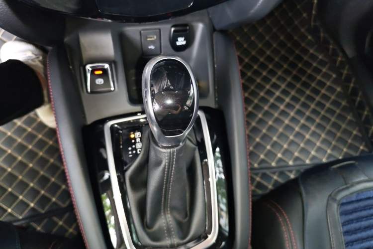 Used Nissan Qashqai 2022 2.0L CVT XV Smart Enjoyment Version Gear Lever