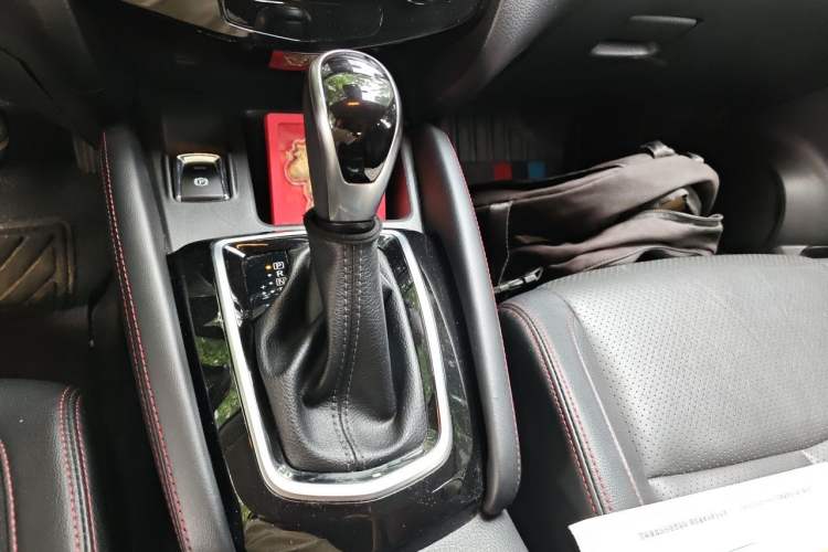 Used Nissan Qashqai 2022 2.0L CVT XV Premier Luxury Edition Gear Lever
