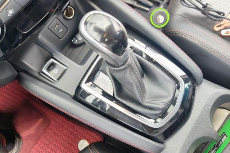 Used Nissan Qashqai 2022 2.0L CVT XV Premier Luxury Edition Gear Lever