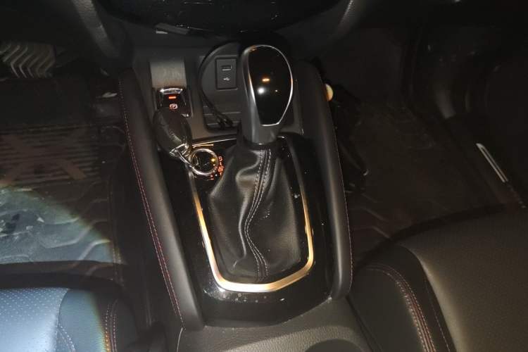 Used Nissan Qashqai 2022 2.0L CVT XV Premier Luxury Edition Gear Lever