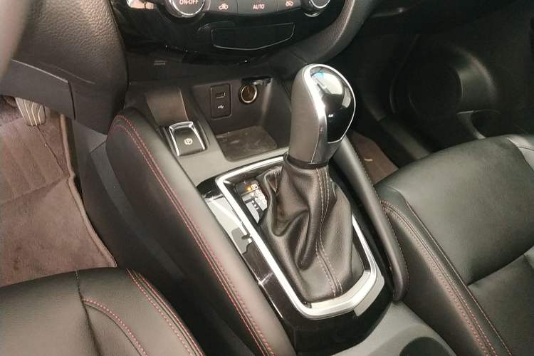 Used Nissan Qashqai 2022 2.0L CVT XV Smart Enjoyment Version Gear Lever