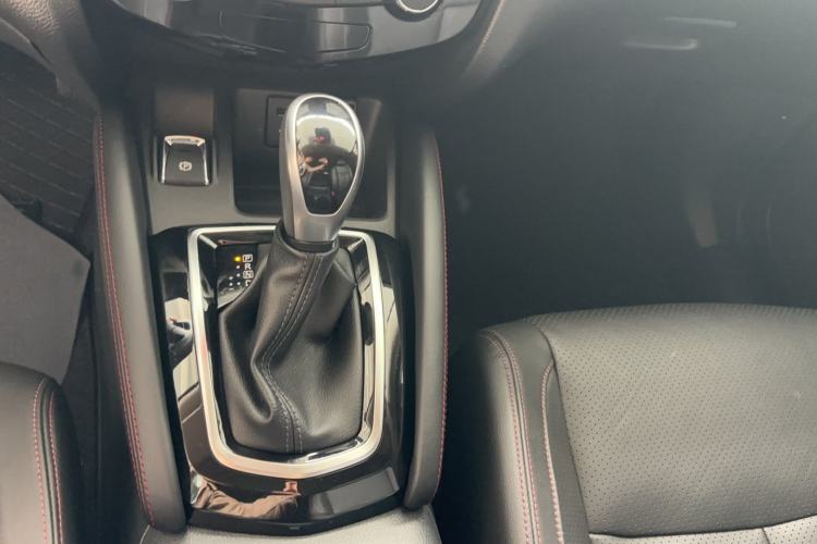 Used Nissan Qashqai 2022 2.0L CVT XV Premier Luxury Edition Gear Lever