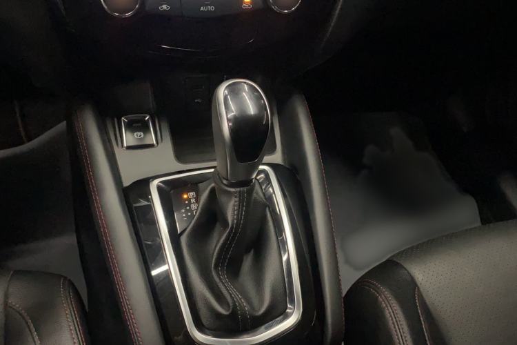 Used Nissan Qashqai 2022 2.0L CVT XV Premier Luxury Edition Gear Lever