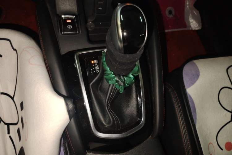 Used Nissan Qashqai 2022 2.0L CVT XV Premier Luxury Edition Gear Lever