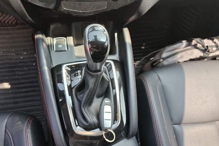 Used Nissan Qashqai 2022 2.0L CVT XV Smart Enjoyment Version Gear Lever