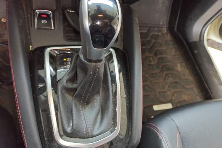 Used Nissan Qashqai 2022 2.0L CVT XV Smart Enjoyment Version Gear Lever